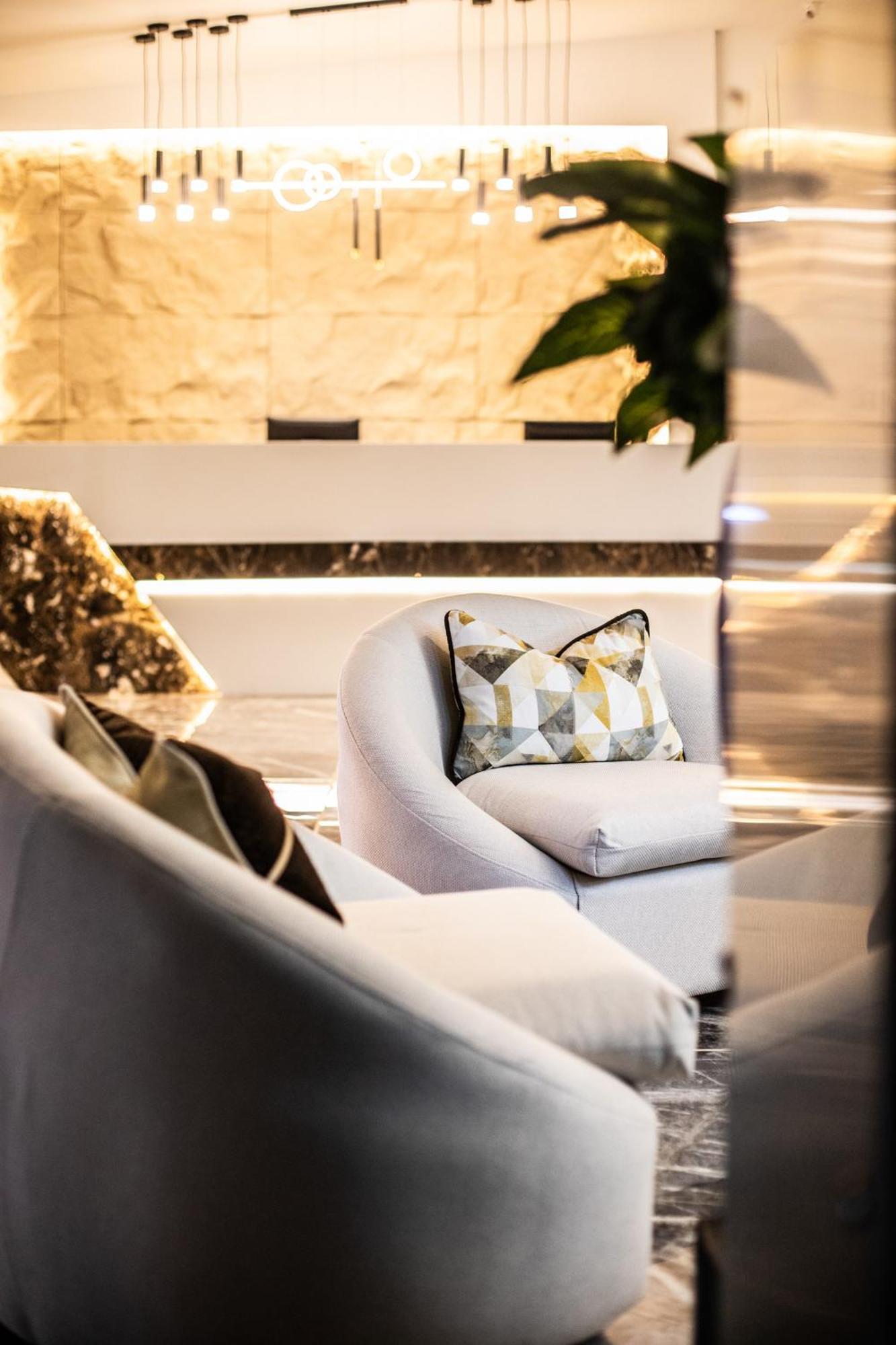 סנטיאגו דה לוס קבאלרוס Lovera Hotel מראה חיצוני תמונה